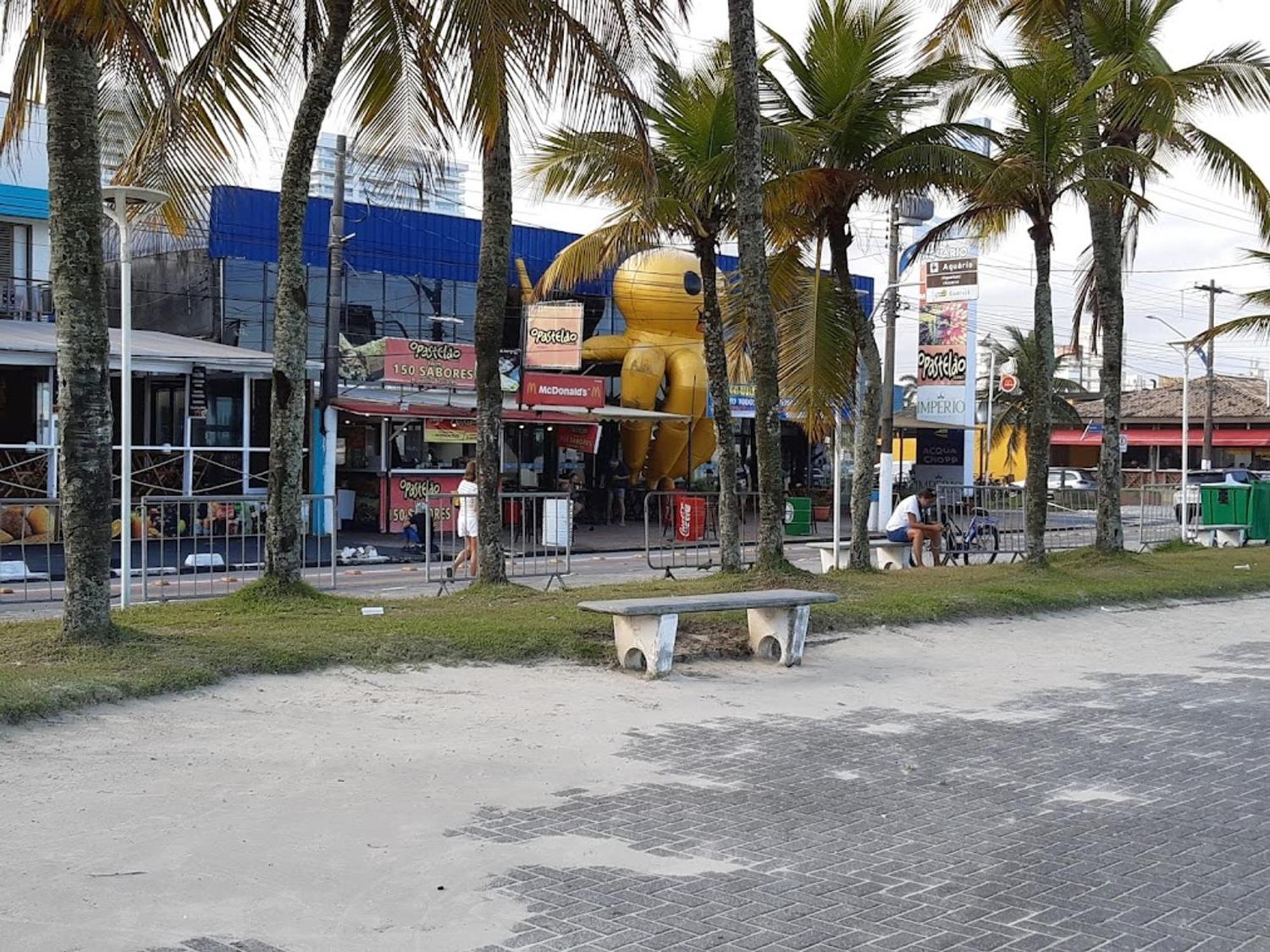 Biwa Condominio Cm Piscina, 1Garagem, Wi-Fi 300 Mega, Central De Vigilancia Remota , Centro Do Guaruja Proximo A Praia E Comercio, Horarios Check-In E Check-Out Flexiveis Экстерьер фото